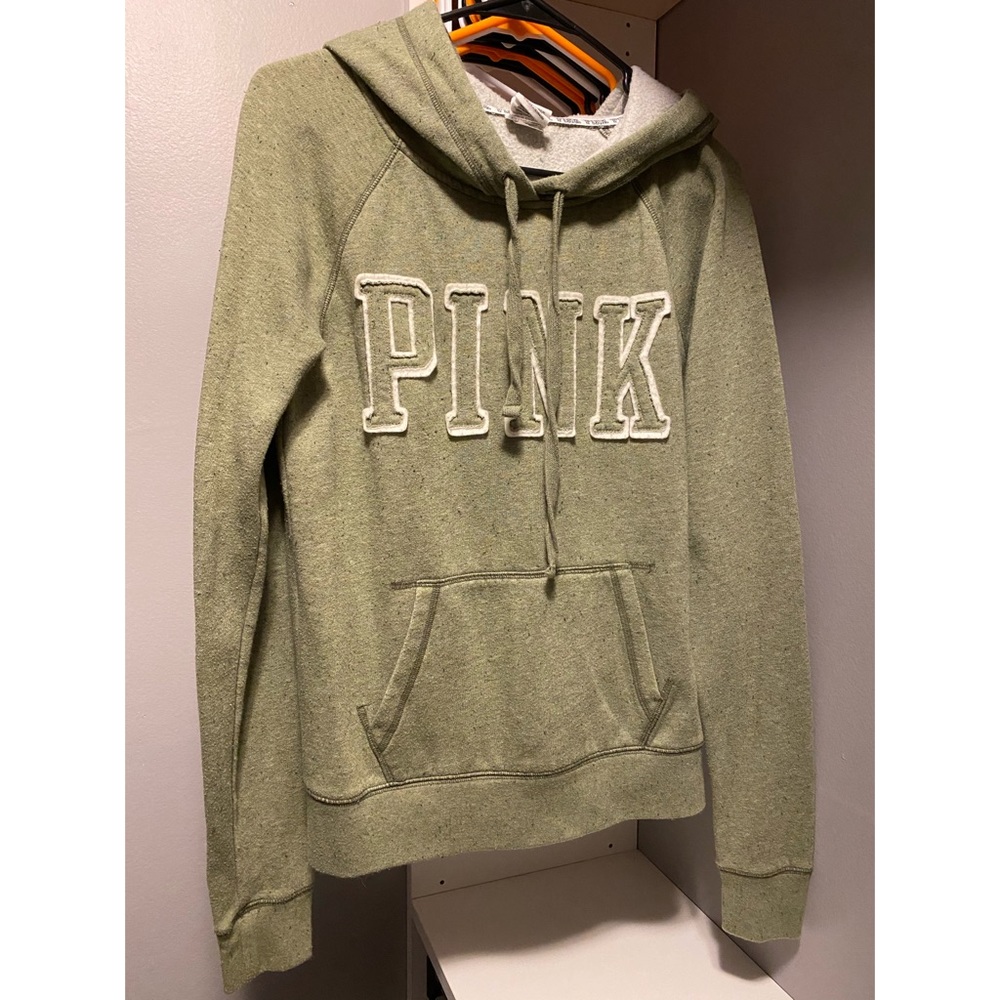 Victoria’s Secret Pink pullover hoodie